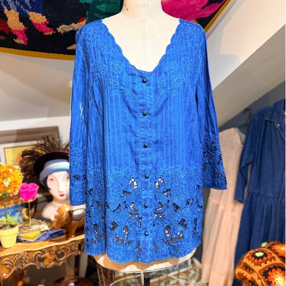 Soft Surroundings‎ Blue 100% Cotton Eyelet Embroidered Button Up Top M / L